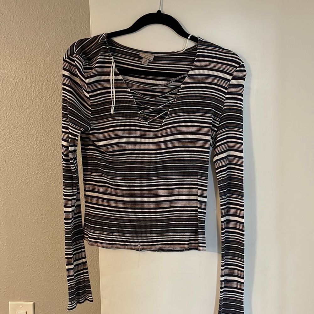 Long sleeved stripe shirt
